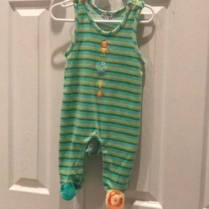 One piece outfit gender neutral